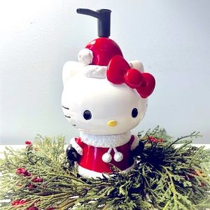 NWT, Hello Kitty Holiday Soap Dispenser